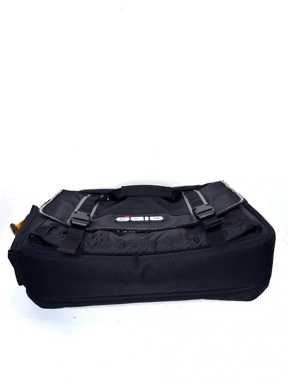 OGIO 03507 Classification Messenger Laptop Bag Black TEK SPEC Fits 17” No Strap